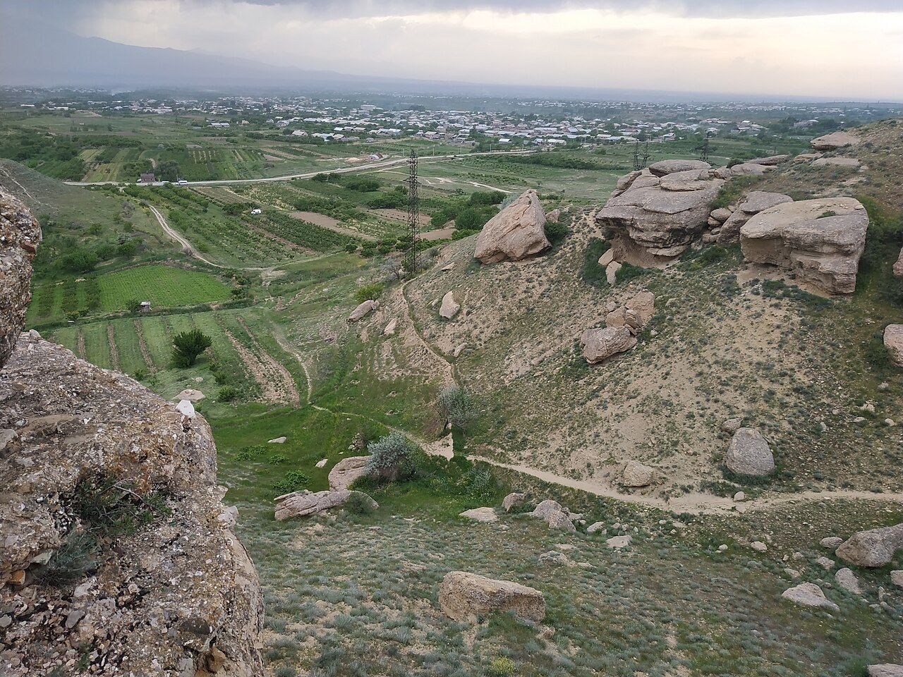 Tiknuni